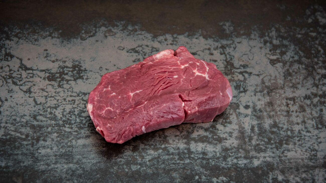 Grillkurse, Onlineshop für Premium-Fleisch & Grillzubehör - Dein Fleischdealer (Txogitxu Filet klein scaled) - Kaufe Online Fleisch, Grills und Zubehör