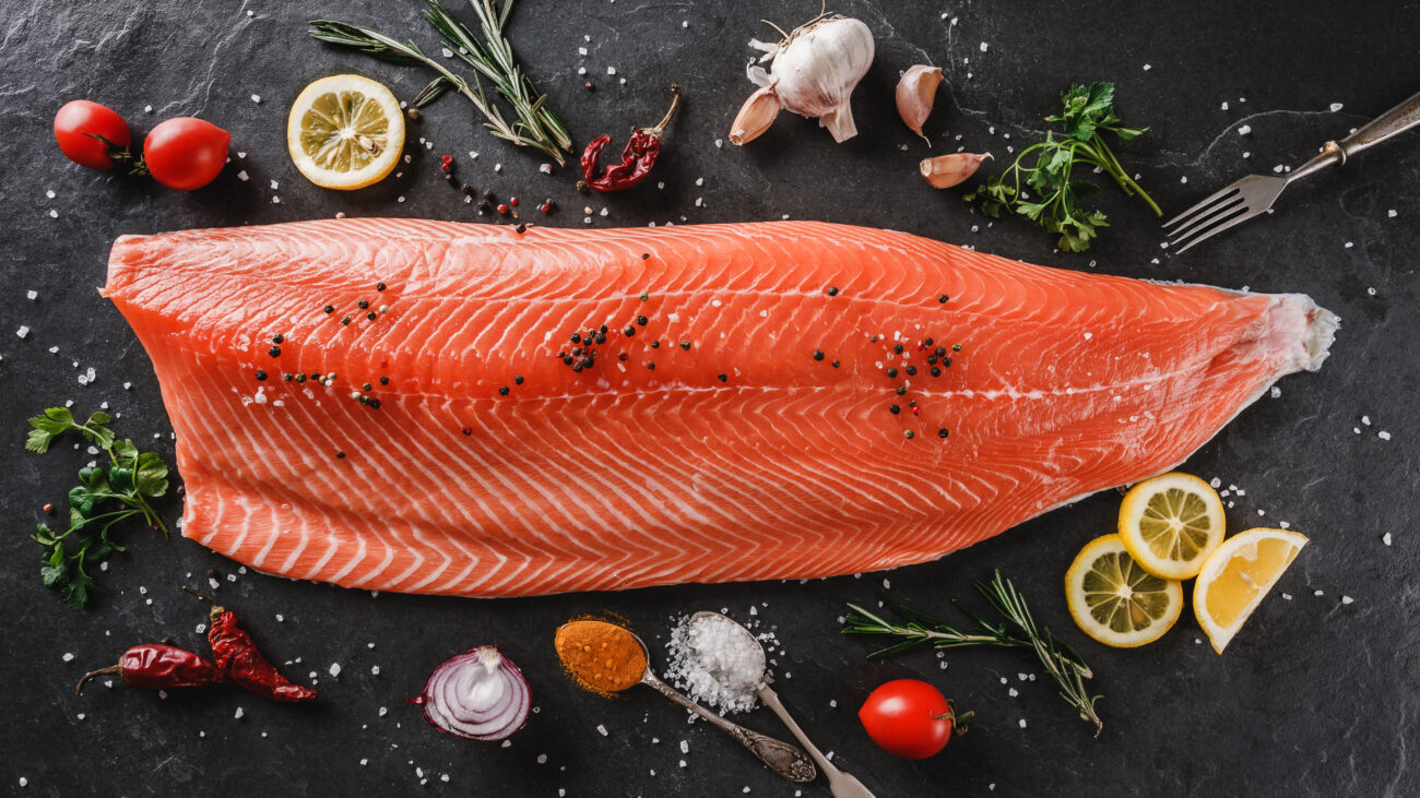 ALLEs Vorlagen (Salmon Lachs mit Haut) - Kaufe Online Fleisch, Grills und Zubehör