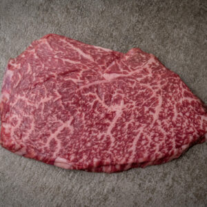 Grillkurse, Onlineshop für Premium-Fleisch & Grillzubehör - Dein Fleischdealer (JapanWagyuHueftSteak scaled e1679151650906) - Kaufe Online Fleisch, Grills und Zubehör